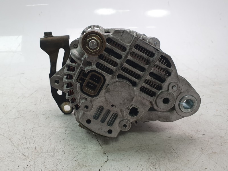 Recambio de alternador para mitsubishi montero iii (v7_w, v6_w) 3.2 di-d (v68w, v78w) referencia OEM IAM ME203546  A31090 , ALF5