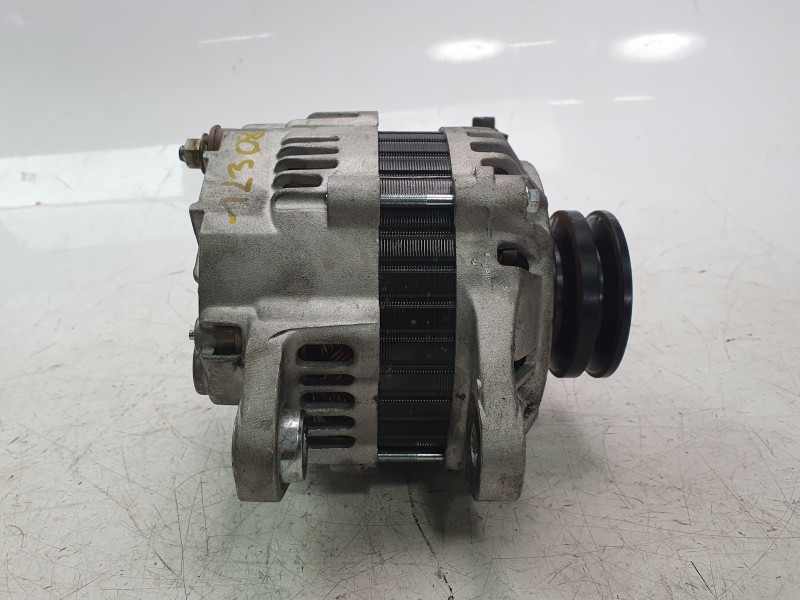 Recambio de alternador para mitsubishi montero iii (v7_w, v6_w) 3.2 di-d (v68w, v78w) referencia OEM IAM ME203546  A31090 , ALF5