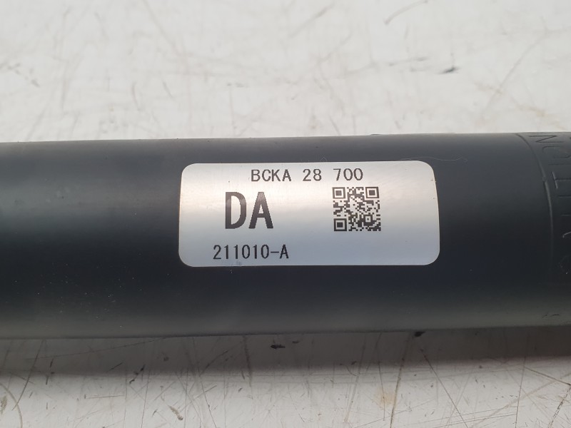 Recambio de amortiguador trasero derecho para mazda 3 berlina (bp) evolution referencia OEM IAM BCKE28700E  