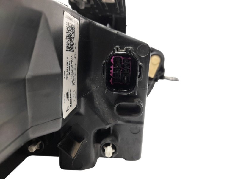Recambio de faro izquierdo para seat leon sportstourer (kl8, kld) 2.0 tdi referencia OEM IAM 5FB941007G  