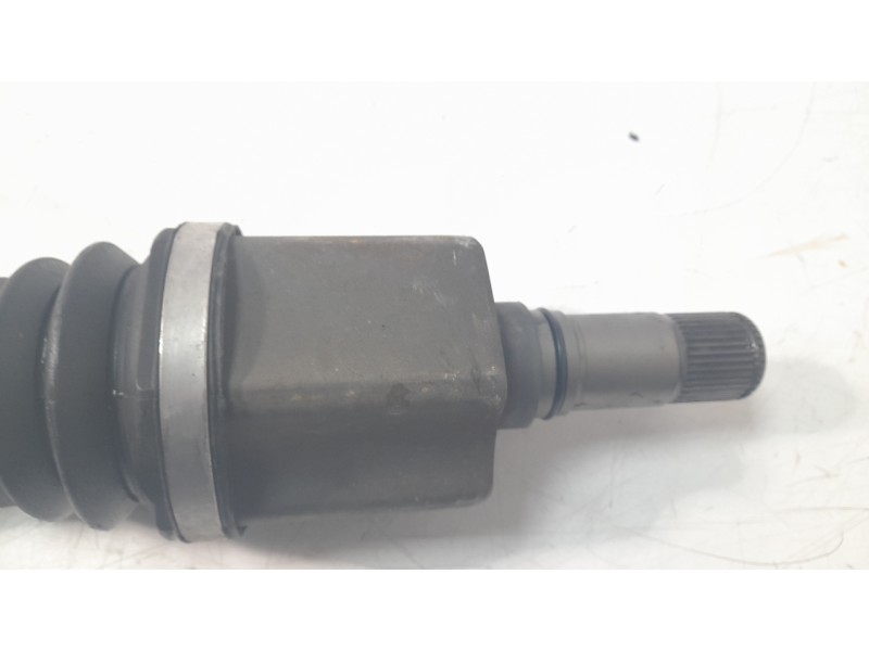 Recambio de transmision delantera derecha para seat leon sportstourer (kl8, kld) 2.0 tdi referencia OEM IAM 5Q0407272DN  V1357 ,