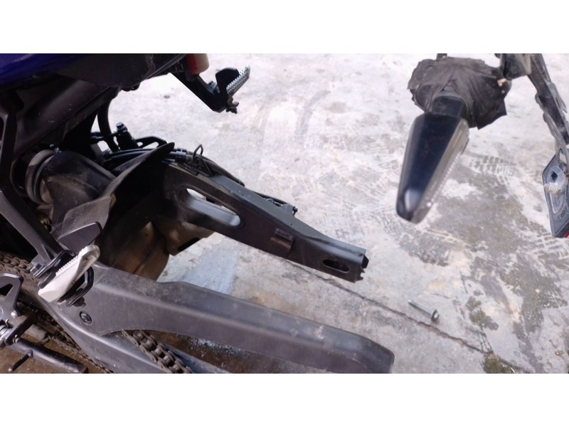 Recambio de guardabarros trasero para yamaha yzf-r yzf- r7 referencia OEM IAM   