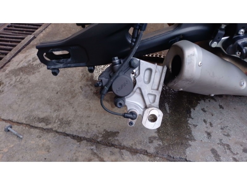 Recambio de pinza de freno trasera derecha para yamaha yzf-r yzf- r7 referencia OEM IAM   