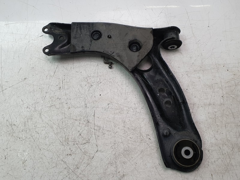 Recambio de brazo suspension inferior delantero derecho para seat leon sportstourer (kl8, kld) 2.0 tdi referencia OEM IAM 5WA407