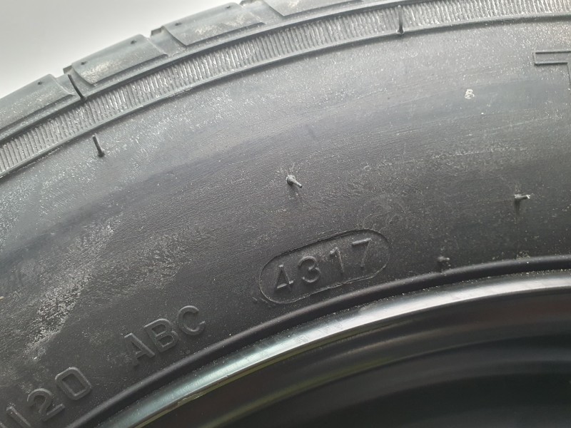 Recambio de neumatico repuesto para citroën c4 picasso ii 1.6 bluehdi 120 referencia OEM IAM 1258516  