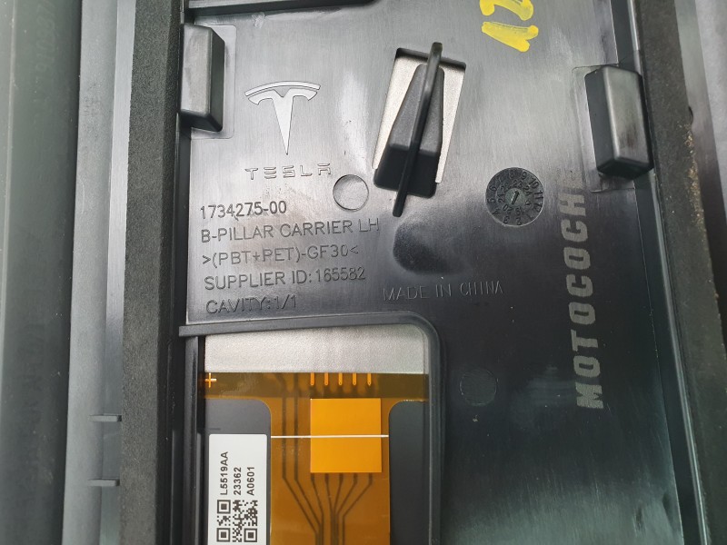 Recambio de moldura para tesla model 3 (5yj3) ev awd referencia OEM IAM 173427500 171176200F 