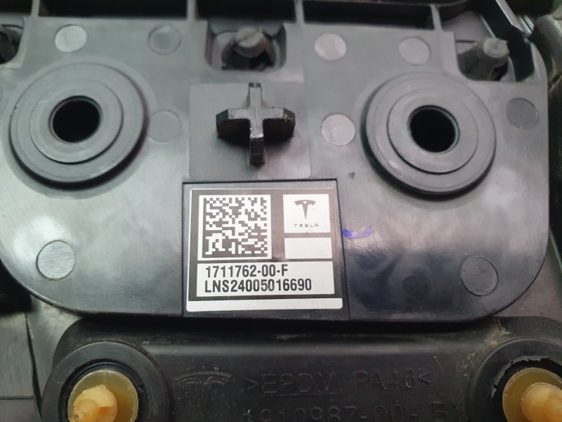 Recambio de moldura para tesla model 3 (5yj3) ev awd referencia OEM IAM 173427500 171176200F 