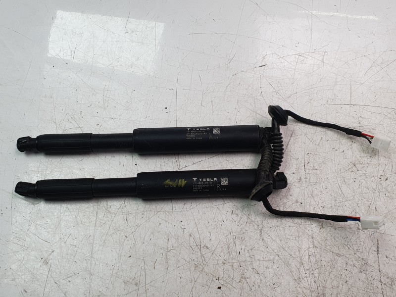 Recambio de amortiguadores maletero / porton para tesla model 3 (5yj3) ev awd referencia OEM IAM 171486500D  