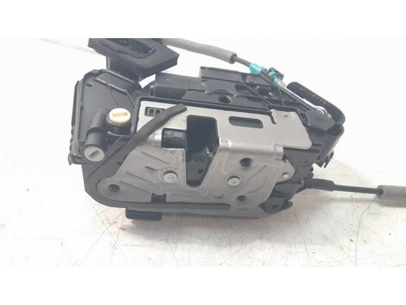 Recambio de cerradura puerta trasera izquierda para audi q3 sportback (f3n) 40 tdi quattro referencia OEM IAM 5TA839015Q  