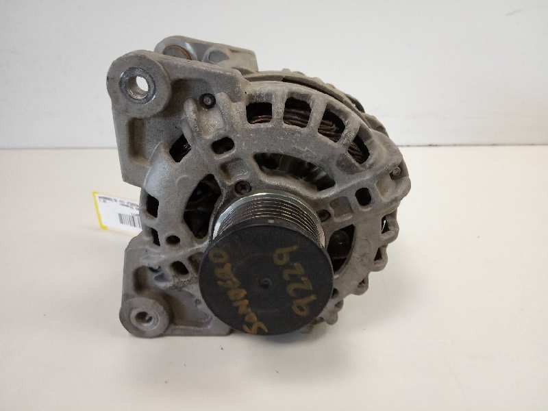 Recambio de alternador para dacia sandero stepway referencia OEM IAM 231005079R  