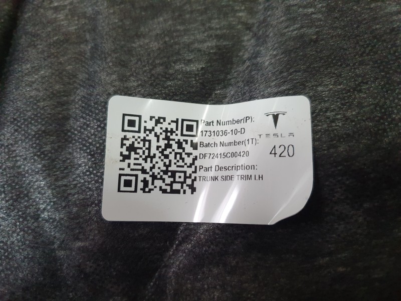 Recambio de moldura para tesla model 3 (5yj3) ev awd referencia OEM IAM 173103610D  