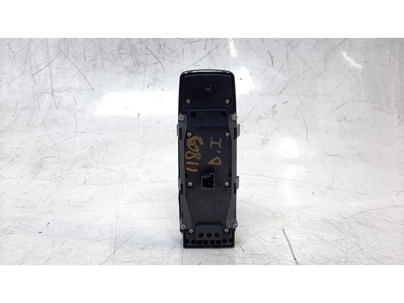Recambio de mando elevalunas delantero izquierdo para mercedes-benz clase gla (w156) gla 200 cdi (156.908) referencia OEM IAM 16