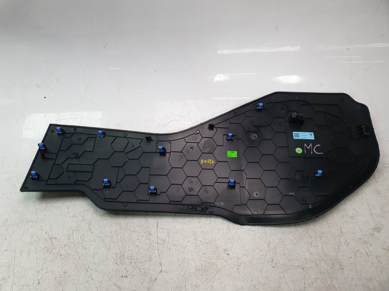 Recambio de moldura para tesla model 3 (5yj3) ev awd referencia OEM IAM 170571210F  