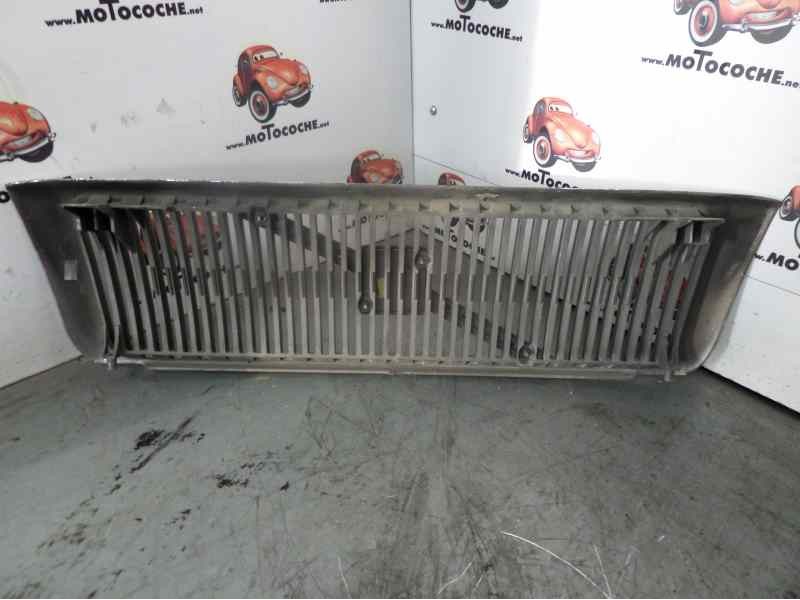 Recambio de rejilla delantera para volvo serie 960 berlina/familiar 2.5 24v familiar referencia OEM IAM 9126605  