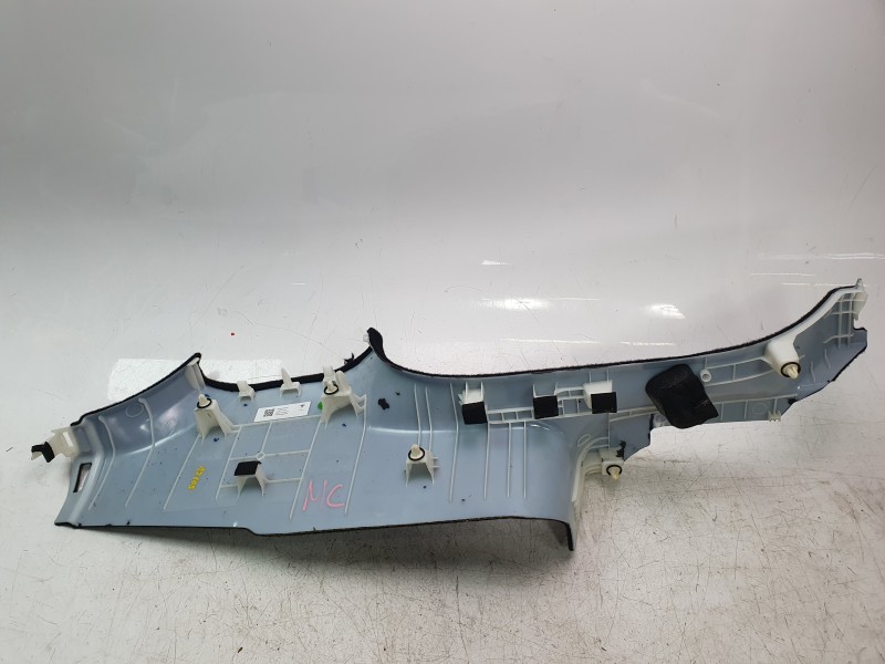 Recambio de moldura para tesla model 3 (5yj3) ev awd referencia OEM IAM 173351010D  