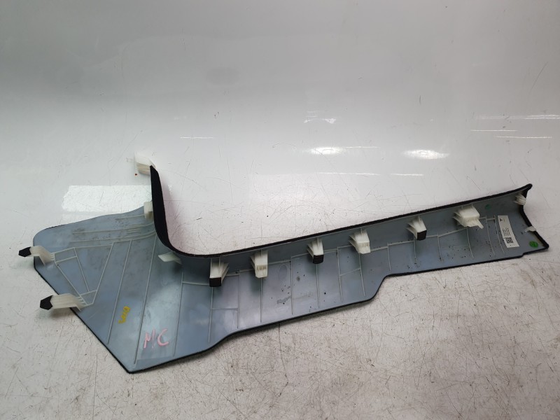 Recambio de moldura para tesla model 3 (5yj3) ev awd referencia OEM IAM 173381090D  