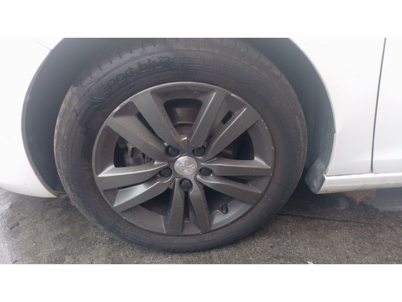 Recambio de llanta para peugeot 308 ii (lb_, lp_, lw_, lh_, l3_) 1.6 hdi 100 referencia OEM IAM   
