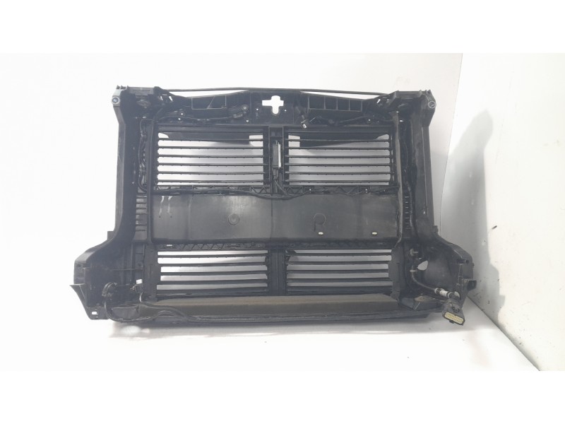 Recambio de panel frontal para ford kuga titanium referencia OEM IAM LJ6B8314B  