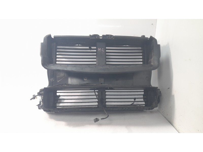 Recambio de panel frontal para ford kuga titanium referencia OEM IAM LJ6B8314B  