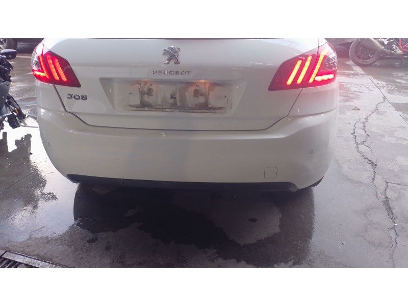 Recambio de paragolpes trasero para peugeot 308 ii (lb_, lp_, lw_, lh_, l3_) 1.6 hdi 100 referencia OEM IAM   