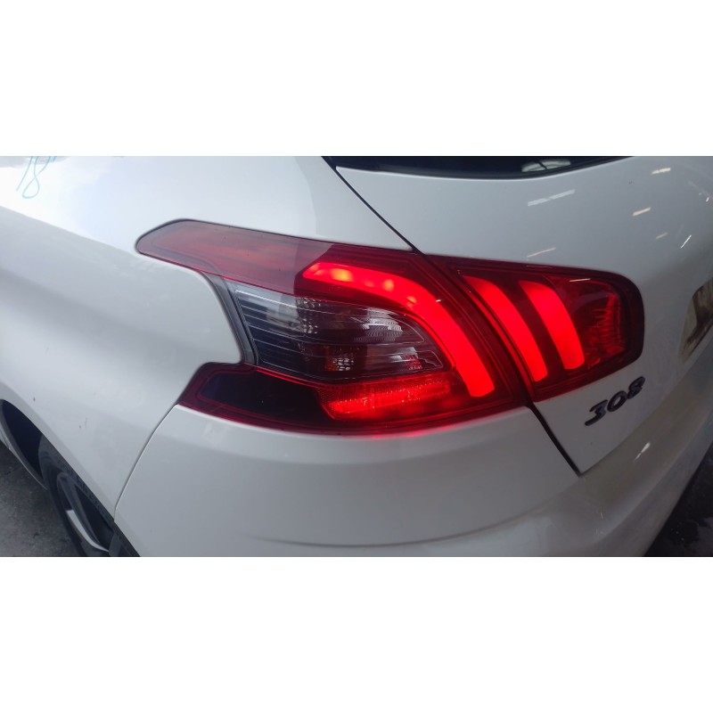 Recambio de piloto trasero izquierdo para peugeot 308 ii (lb_, lp_, lw_, lh_, l3_) 1.6 hdi 100 referencia OEM IAM   