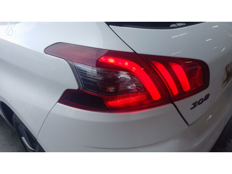 Recambio de piloto trasero izquierdo para peugeot 308 ii (lb_, lp_, lw_, lh_, l3_) 1.6 hdi 100 referencia OEM IAM   