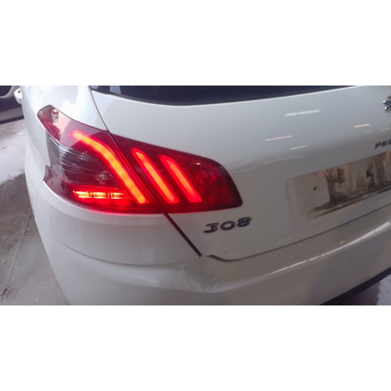 Recambio de piloto trasero izquierdo interior para peugeot 308 ii (lb_, lp_, lw_, lh_, l3_) 1.6 hdi 100 referencia OEM IAM   