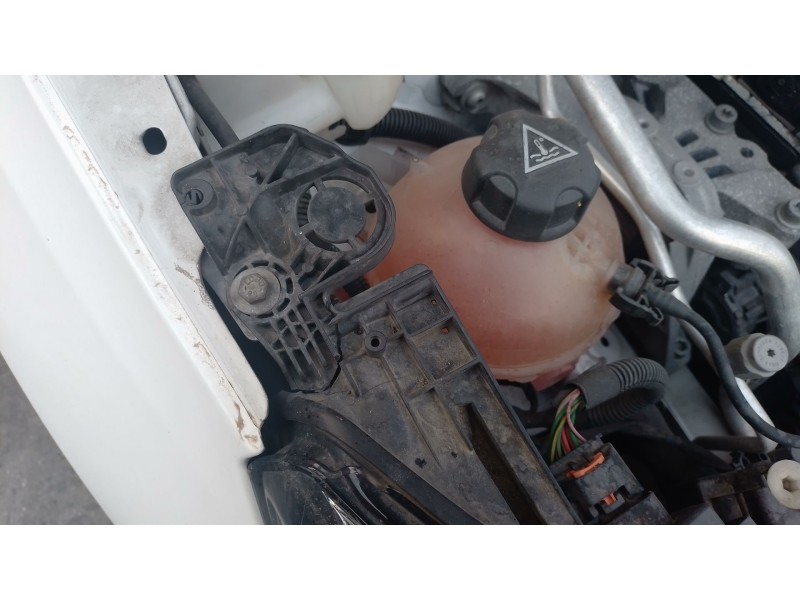 Recambio de morro completo para peugeot 308 ii (lb_, lp_, lw_, lh_, l3_) 1.6 hdi 100 referencia OEM IAM   