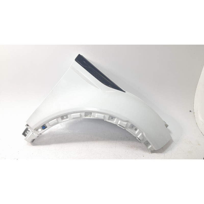 Recambio de aleta delantera derecha para land rover range rover evoque (l538) 2.0 d 4x4 referencia OEM IAM LR066922  