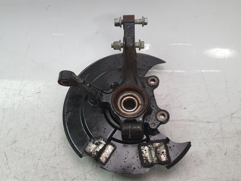 Recambio de mangueta delantera izquierda para ford ecosport 1.0 ecoboost referencia OEM IAM 2050612  