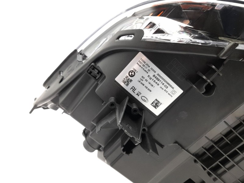 Recambio de faro derecho para bmw serie 5 berlina (g30) referencia OEM IAM 63117214952 63117214952 10106390001 , BM0524903 , 110