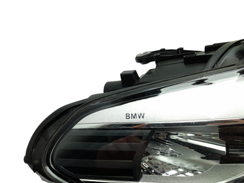Recambio de faro derecho para bmw serie 5 berlina (g30) referencia OEM IAM 63117214952 63117214952 10106390001 , BM0524903 , 110