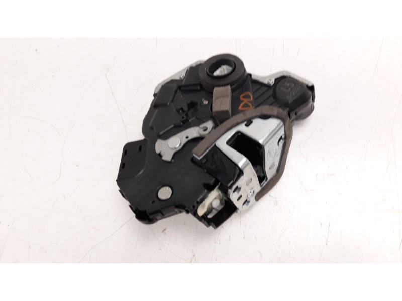 Recambio de cerradura puerta delantera derecha para lexus nx 2.5 16v cat (híbrido) referencia OEM IAM 6903060250  