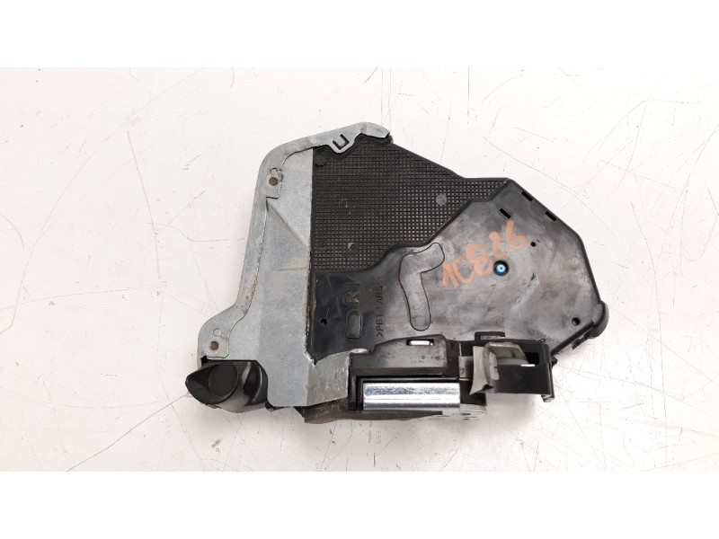 Recambio de cerradura puerta delantera derecha para lexus nx 2.5 16v cat (híbrido) referencia OEM IAM 6903060250  