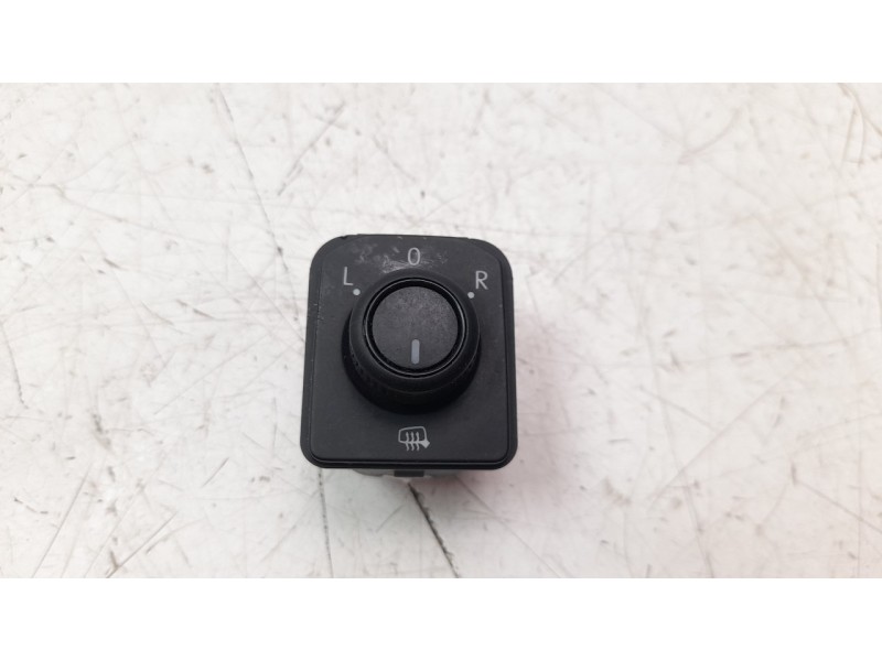 Recambio de mando retrovisor para volkswagen polo 1.0 tsi referencia OEM IAM 7LA959566A  