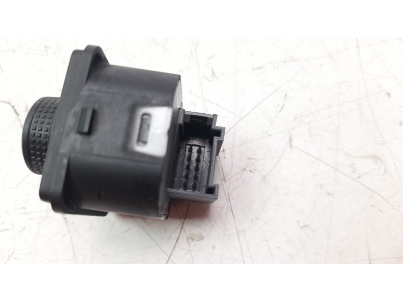Recambio de mando retrovisor para volkswagen polo 1.0 tsi referencia OEM IAM 7LA959566A  