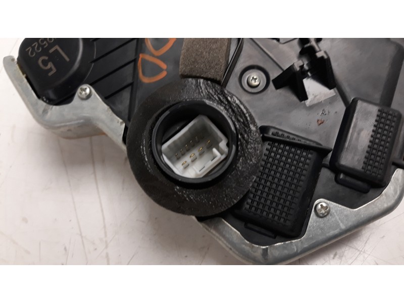 Recambio de cerradura puerta delantera derecha para lexus nx 2.5 16v cat (híbrido) referencia OEM IAM 6903060250  