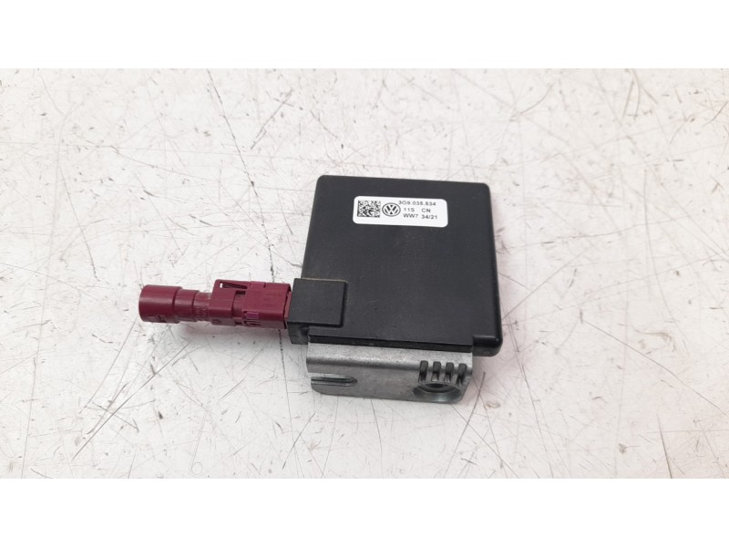 Recambio de antena para volkswagen polo 1.0 tsi referencia OEM IAM 3G9035534  
