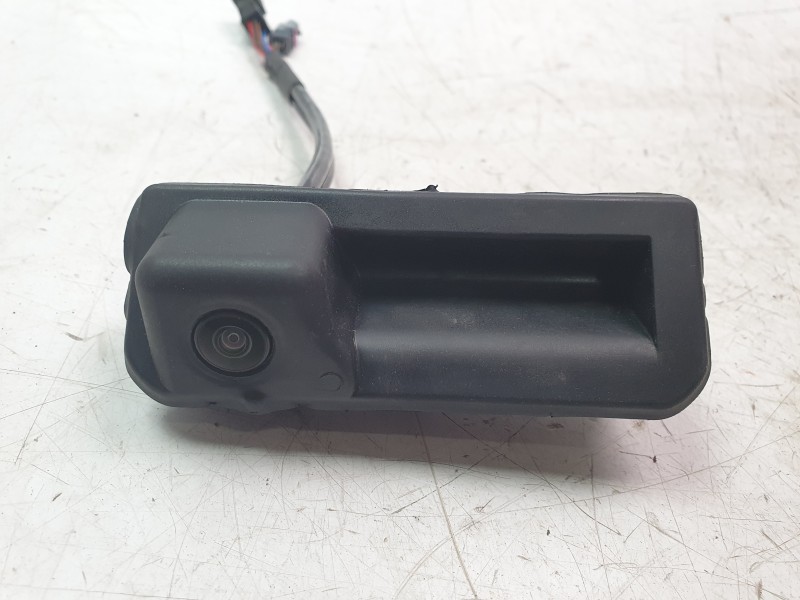 Recambio de maneta exterior porton para audi a1 sportback (gba) 30 tfsi referencia OEM IAM 81A827566A  