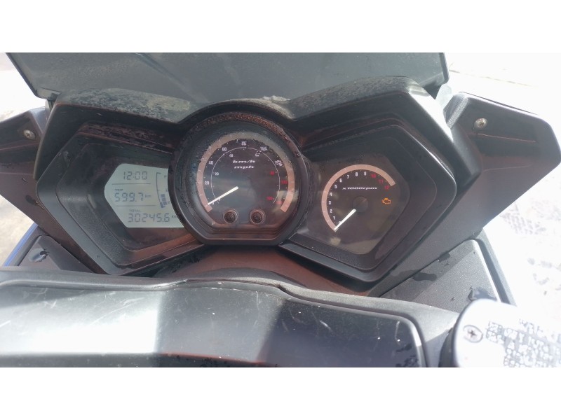 mitt 330 gts del año 2020