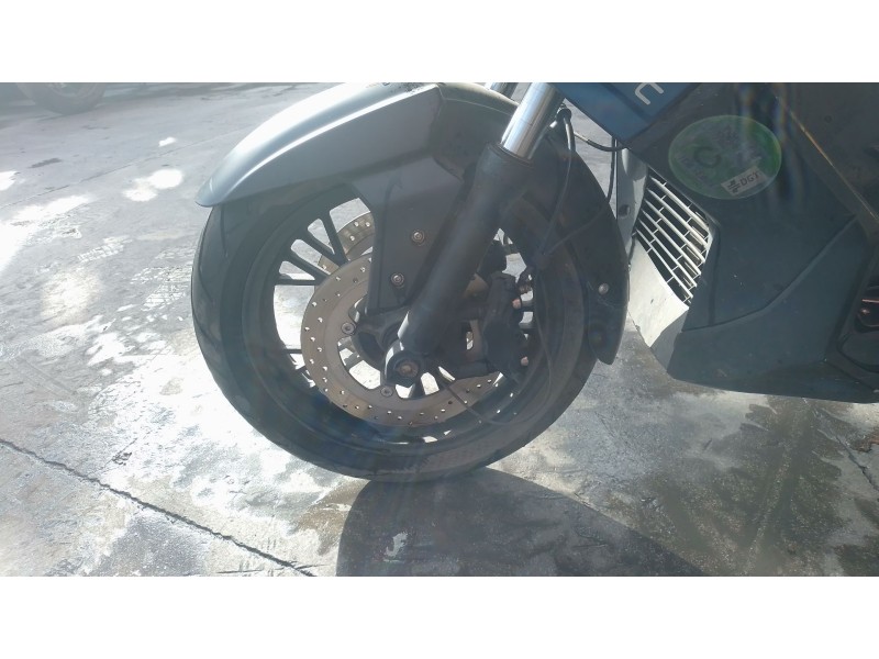 Recambio de llanta para mitt 330 gts 330 gts referencia OEM IAM   