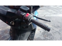 Recambio de piña luces derecha para mitt 330 gts 330 gts referencia OEM IAM   