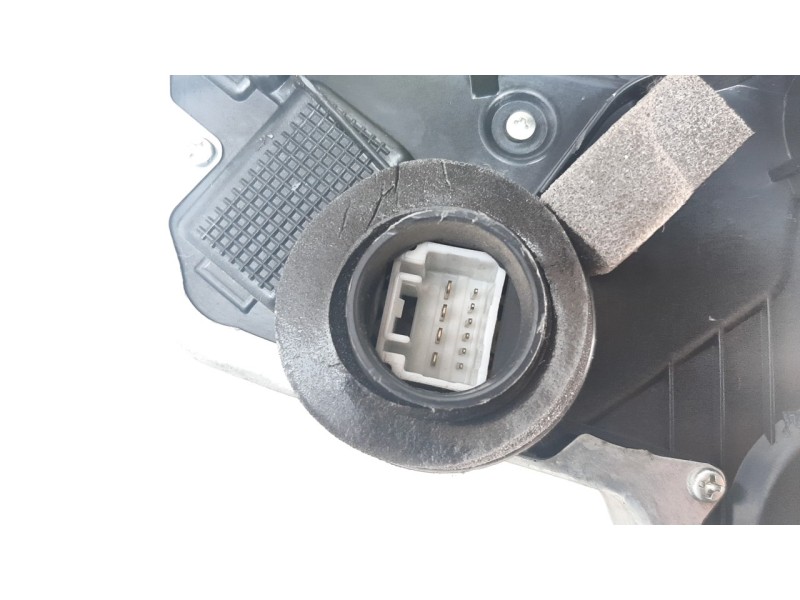 Recambio de cerradura puerta delantera izquierda para lexus nx 2.5 16v cat (híbrido) referencia OEM IAM 6904078010  