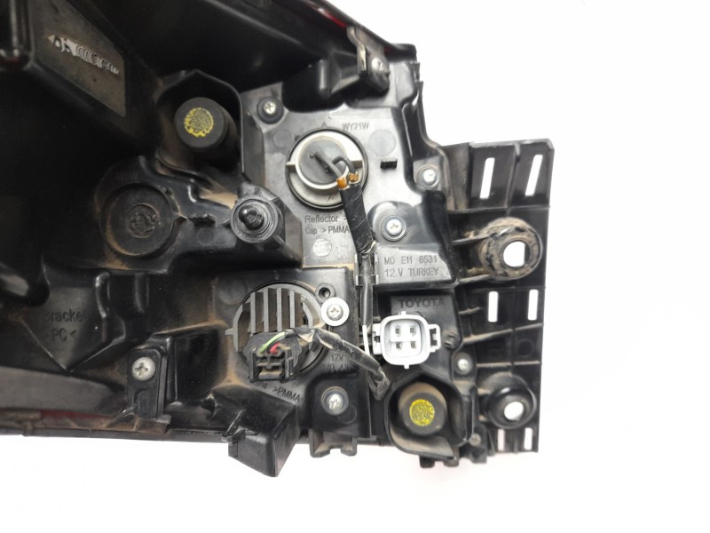 Recambio de piloto trasero derecho para toyota c-hr (_x1_) 1.8 hybrid (zyx10_, zyx11_) referencia OEM IAM 81551F4010  