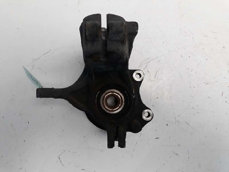 Recambio de mangueta delantera izquierda para peugeot 208 active referencia OEM IAM 364690  