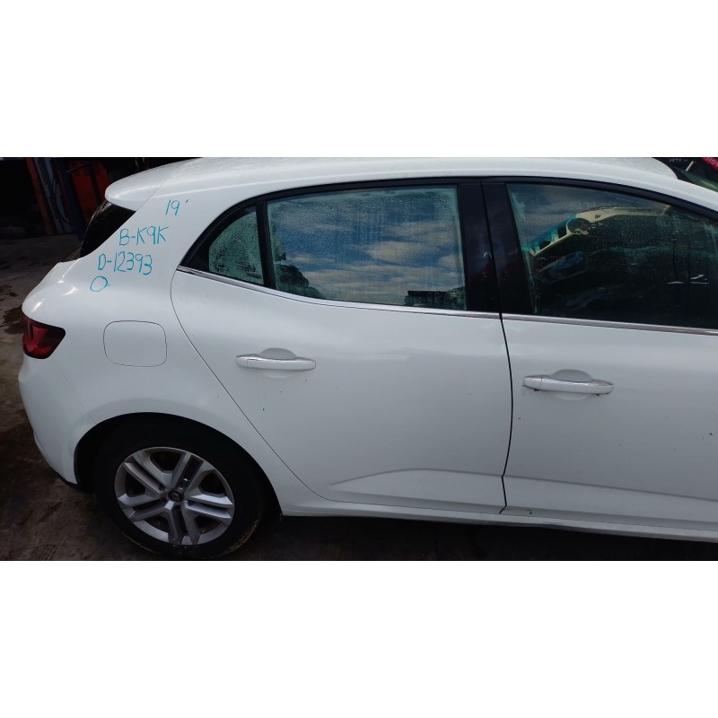 Recambio de puerta trasera derecha para renault megane iv hatchback (b9a/m/n_) 1.5 blue dci 115 (b9a6) referencia OEM IAM   