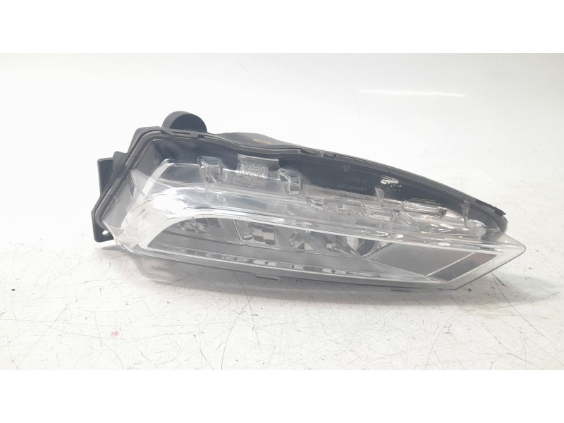 Recambio de faro antiniebla derecho para seat leon sportstourer (kl8, kld) 2.0 tdi referencia OEM IAM 5F0941702C 1ND01299602 101