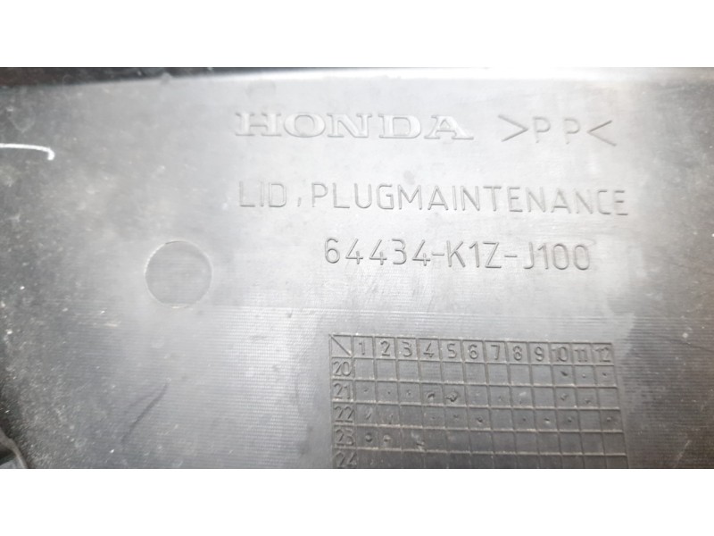 Recambio de moldura para honda pcx 125 pcx 125 referencia OEM IAM 64321K1ZJ101  