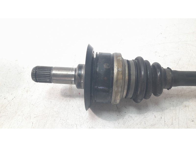 Recambio de transmision trasera izquierda para bmw 1 (f20) 118 d referencia OEM IAM 7597681AI04  