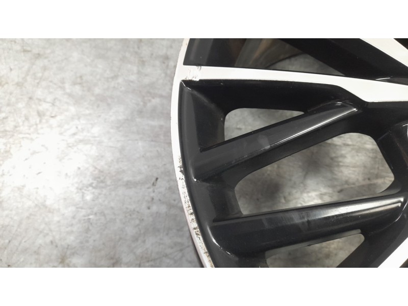 Recambio de llanta para toyota c-hr (_x1_) 1.8 hybrid (zyx10_, zyx11_) referencia OEM IAM PW45710000  